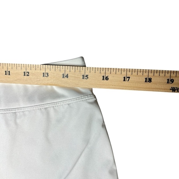 Xersion White Pleated Skort Built In Shorts Athletic Sporty Women's Size Medium - Picture 8 of 9